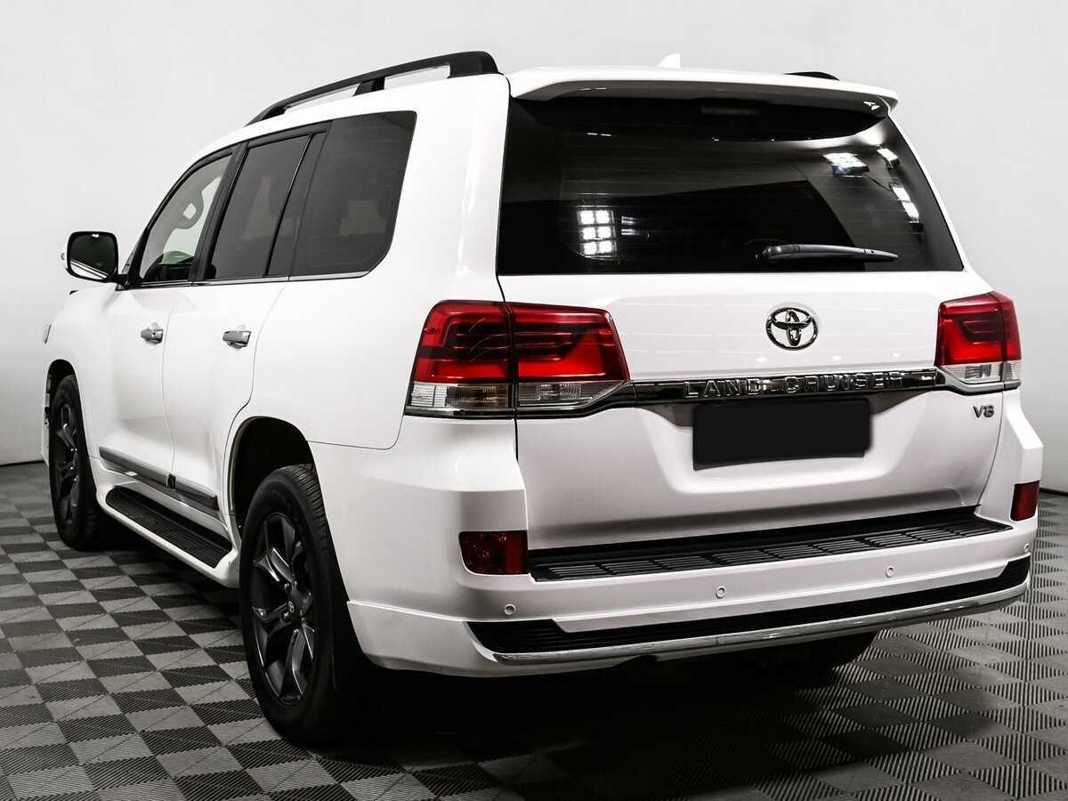 Toyota Land Cruiser с пробегом — 2016 год. Фото: #6