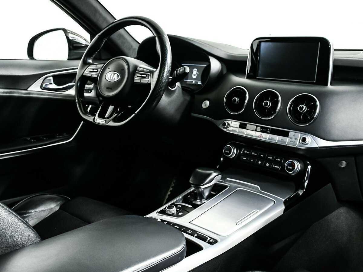 Kia Stinger с пробегом — 2018 год. Фото: #8