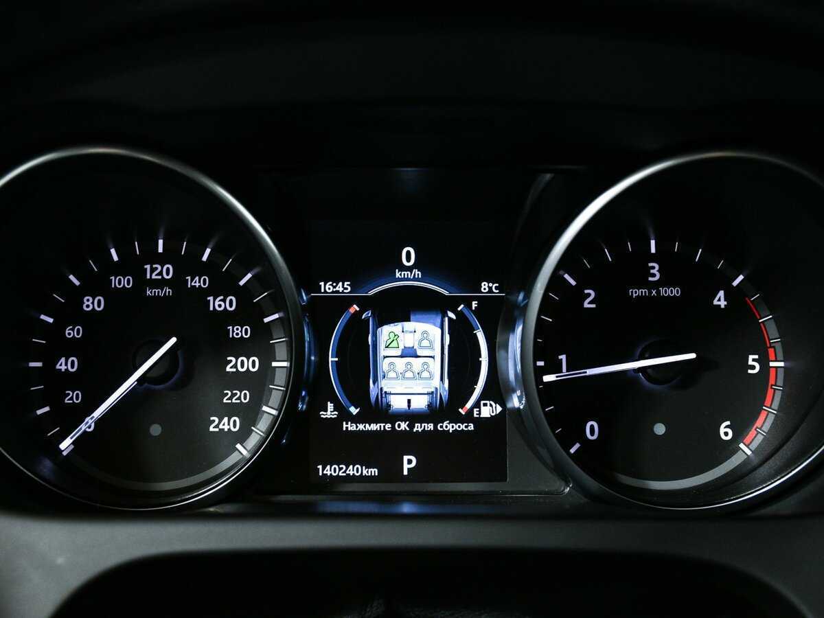 Land Rover Discovery Sport с пробегом — 2017 год. Фото: #9