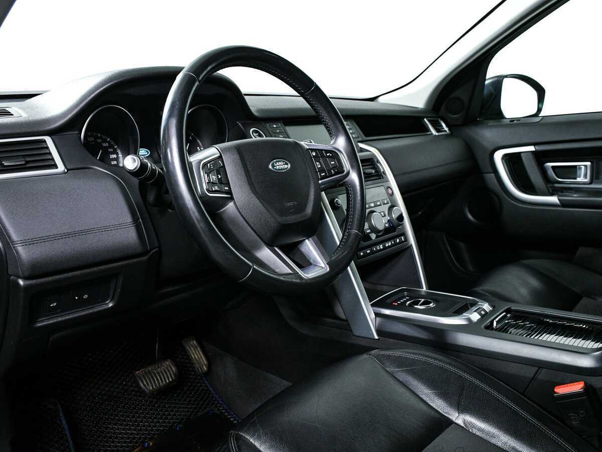 Land Rover Discovery Sport с пробегом — 2017 год. Фото: #12