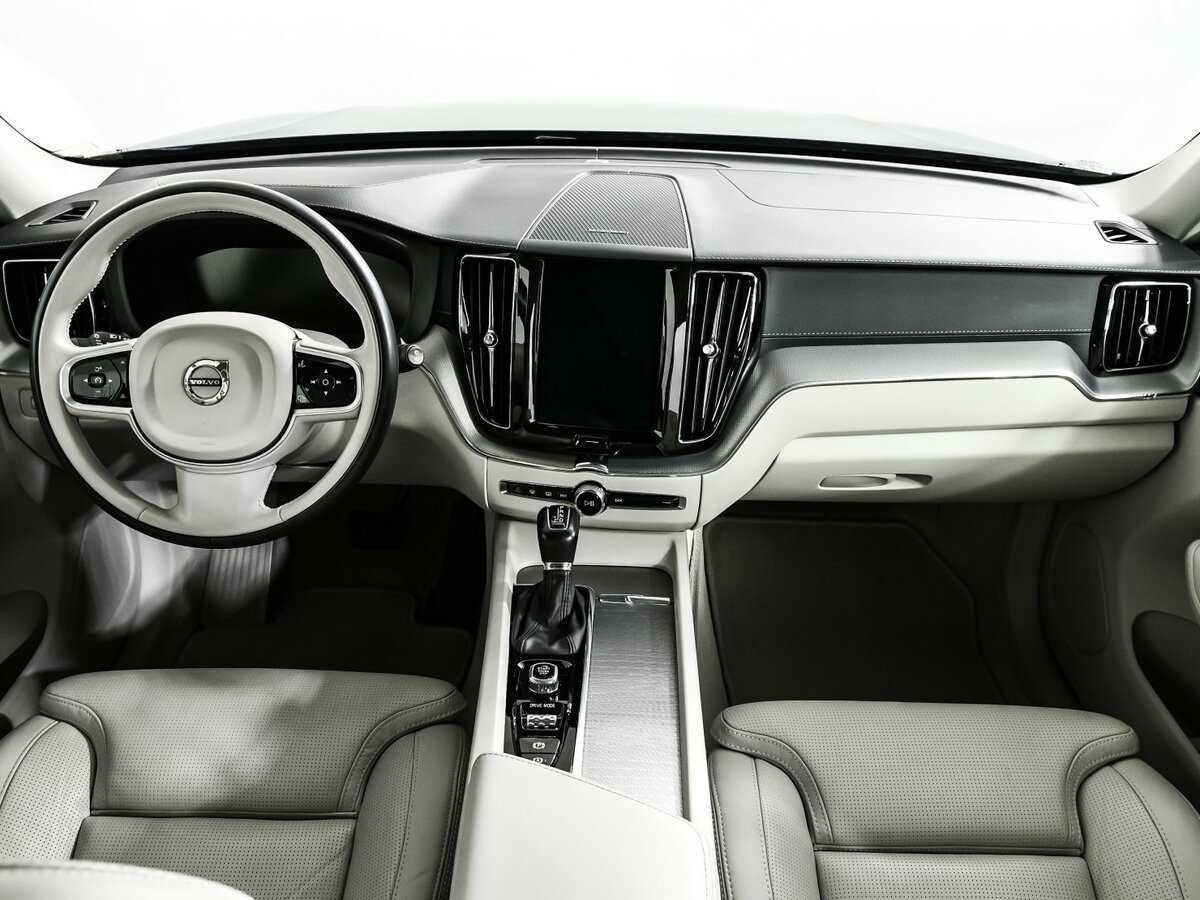 Volvo XC60 с пробегом — 2019 год. Фото: #10