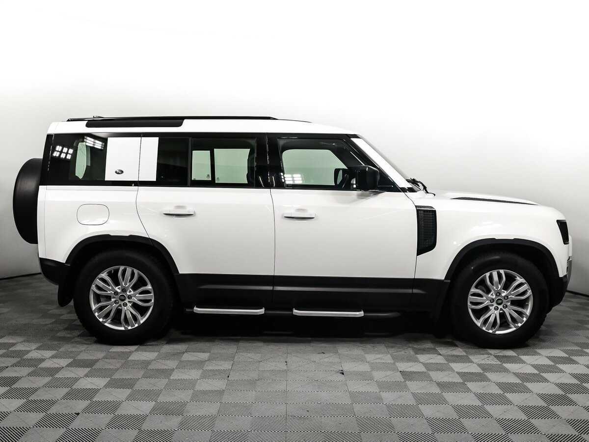 Land Rover Defender с пробегом — 2021 год. Фото: #3