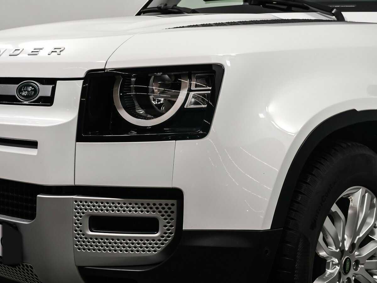 Land Rover Defender с пробегом — 2021 год. Фото: #13