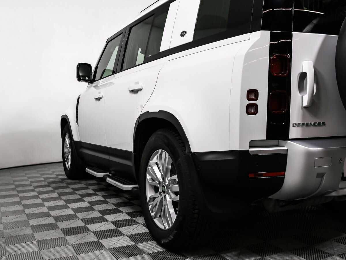 Land Rover Defender с пробегом — 2021 год. Фото: #17