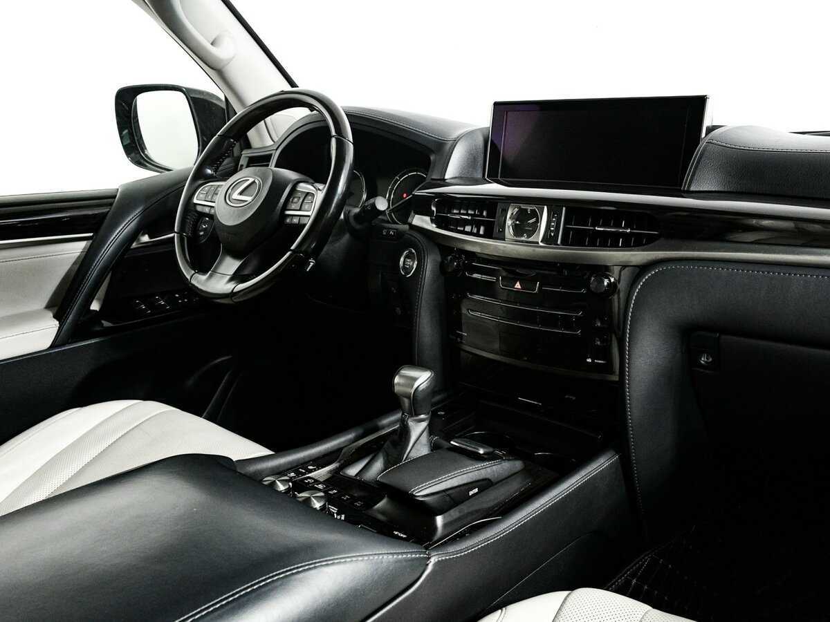 Lexus LX с пробегом — 2016 год. Фото: #6