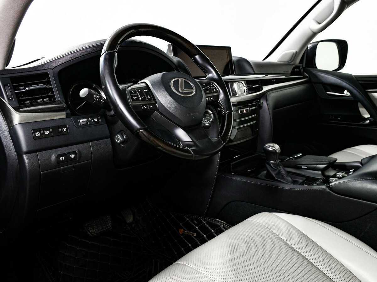 Lexus LX с пробегом — 2016 год. Фото: #9