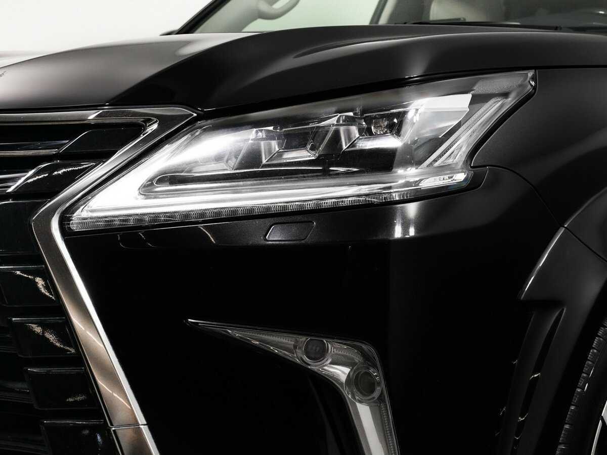 Lexus LX с пробегом — 2016 год. Фото: #11