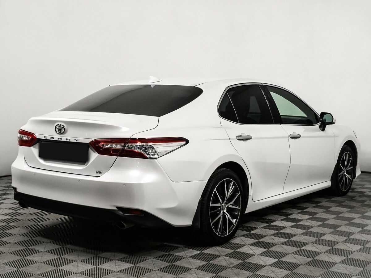 Toyota Camry с пробегом — 2021 год. Фото: #4