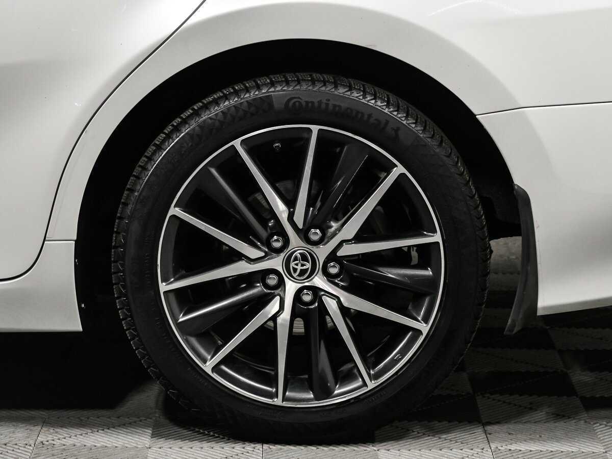 Toyota Camry с пробегом — 2021 год. Фото: #14