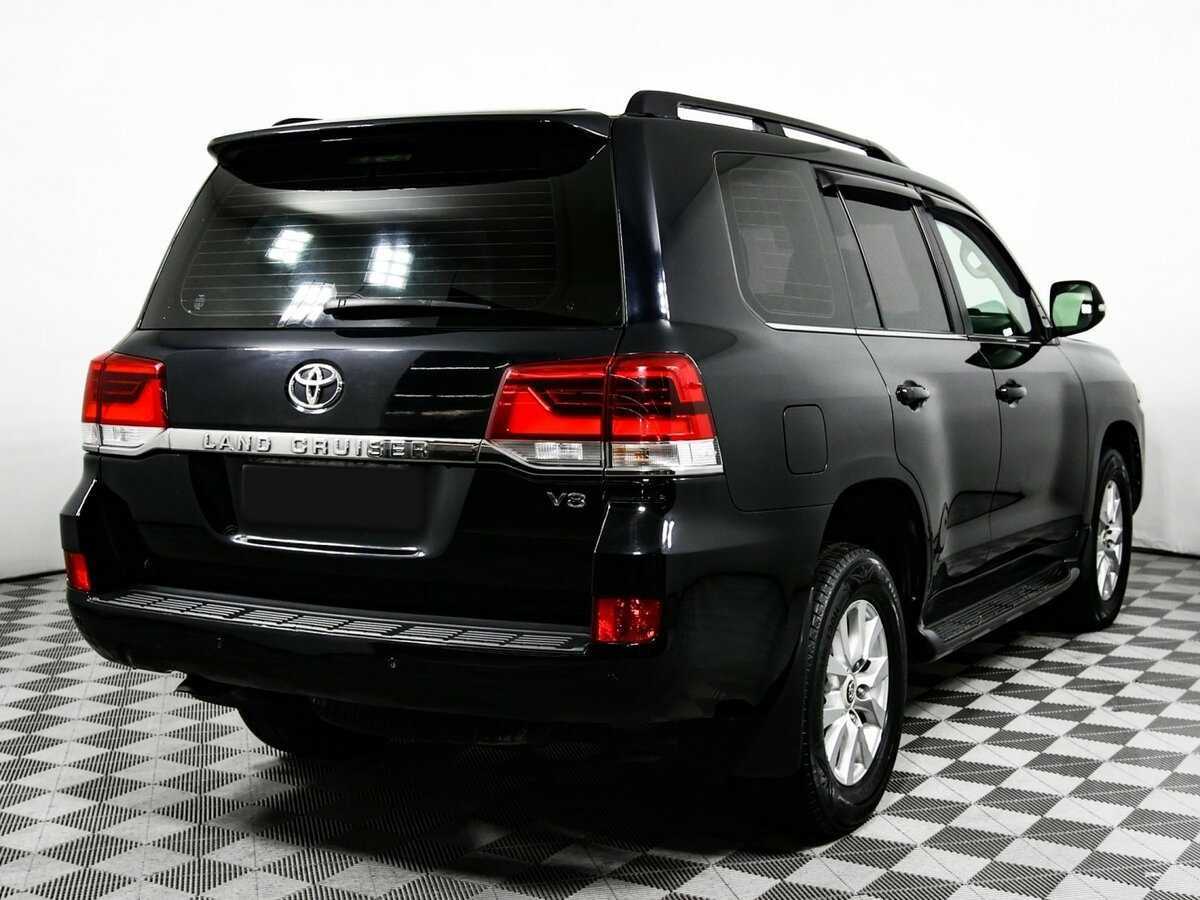 Toyota Land Cruiser с пробегом — 2015 год. Фото: #4