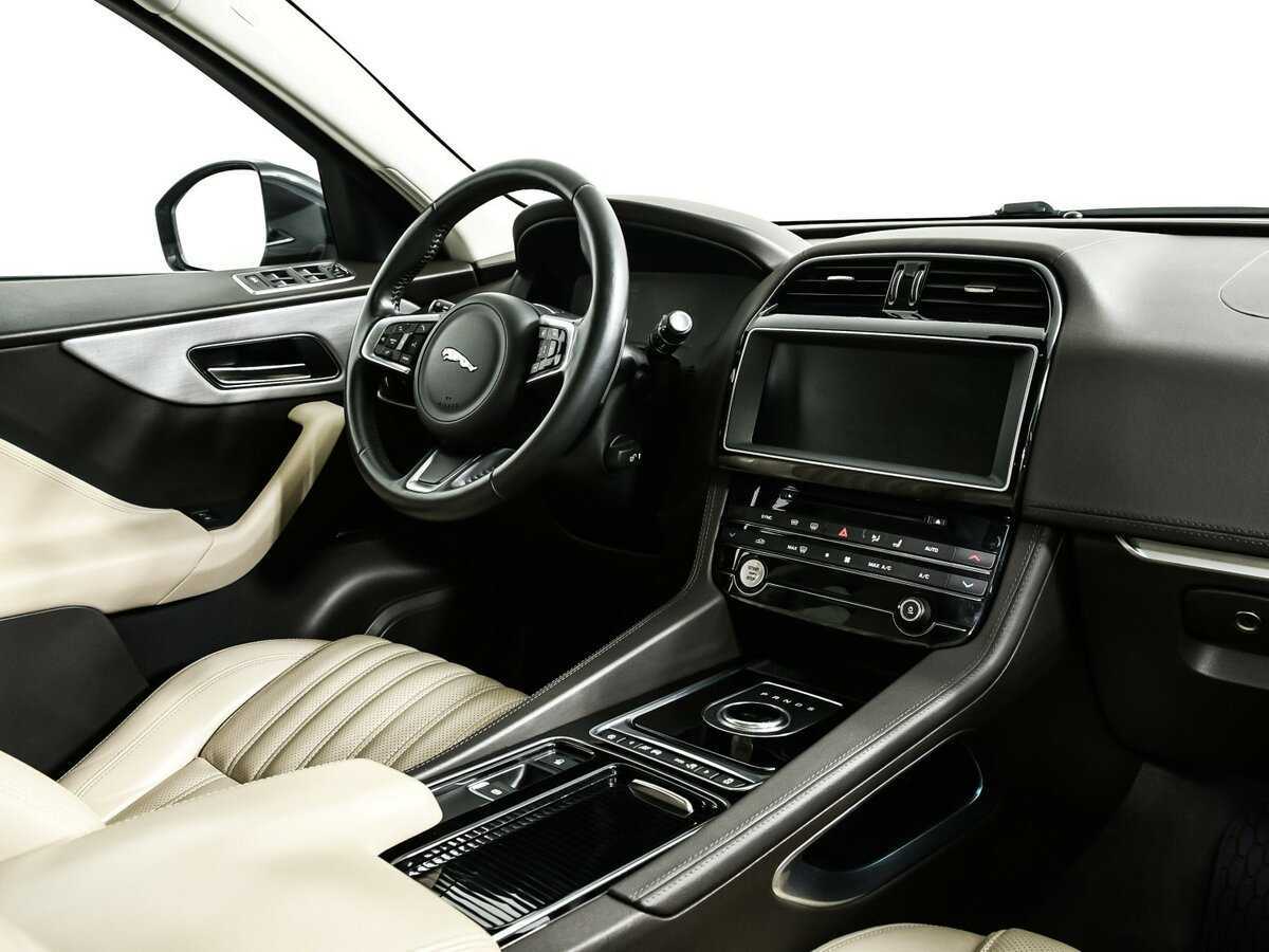 Jaguar F-Pace с пробегом — 2017 год. Фото: #8