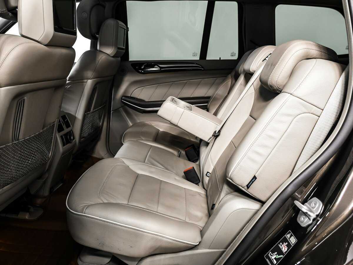 Mercedes-Benz GL-Класс с пробегом — 2012 год. Фото: #12