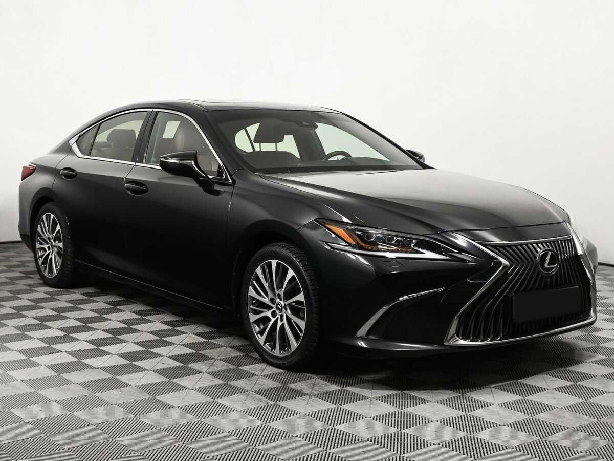 Lexus ES с пробегом — 2018 год. Фото: #2