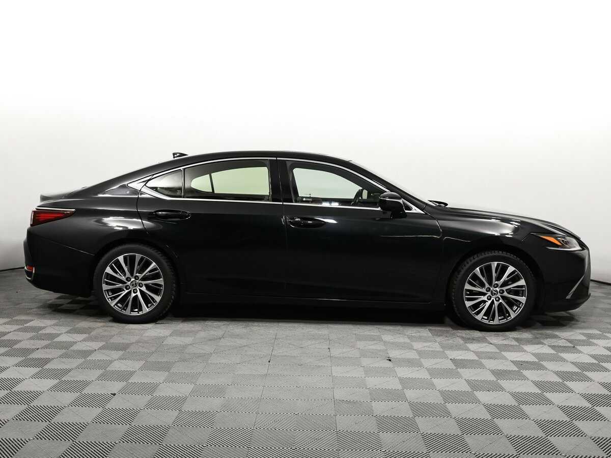 Lexus ES с пробегом — 2018 год. Фото: #3