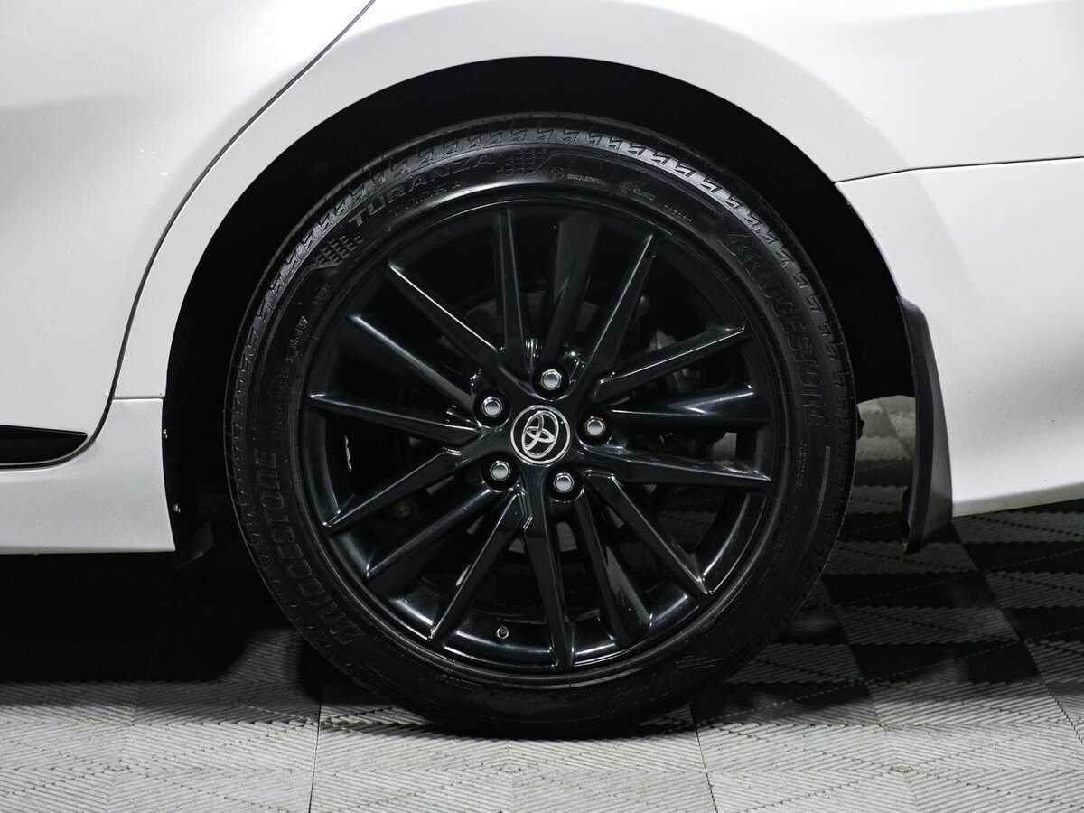 Toyota Camry с пробегом — 2021 год. Фото: #13