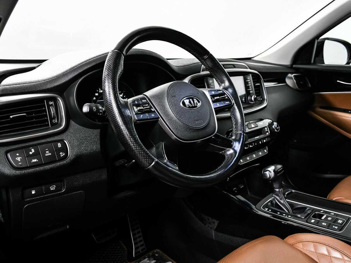 Kia Sorento с пробегом — 2018 год. Фото: #12