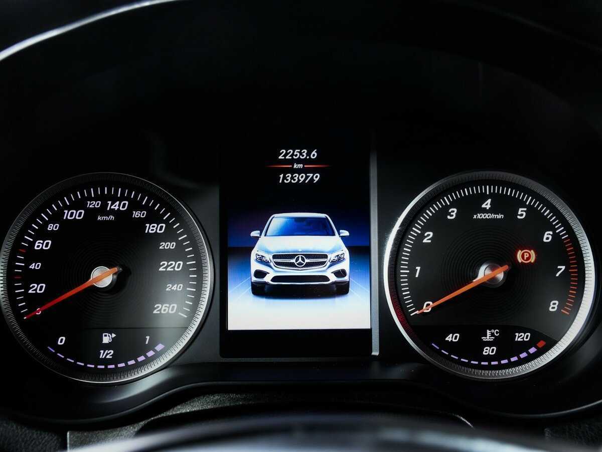 Mercedes-Benz GLC Coupe с пробегом — 2018 год. Фото: #8