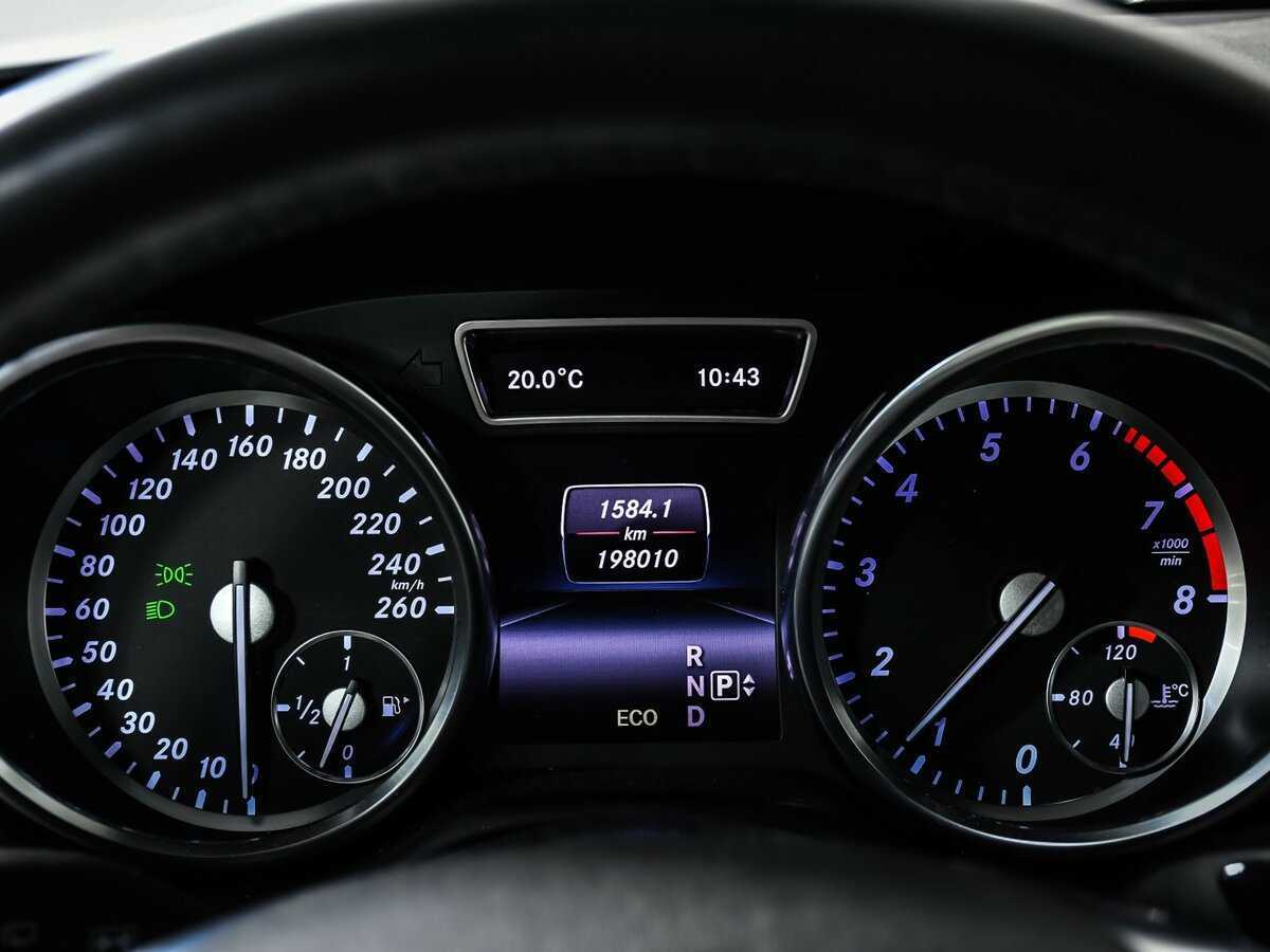 Mercedes-Benz GL-Класс с пробегом — 2014 год. Фото: #9