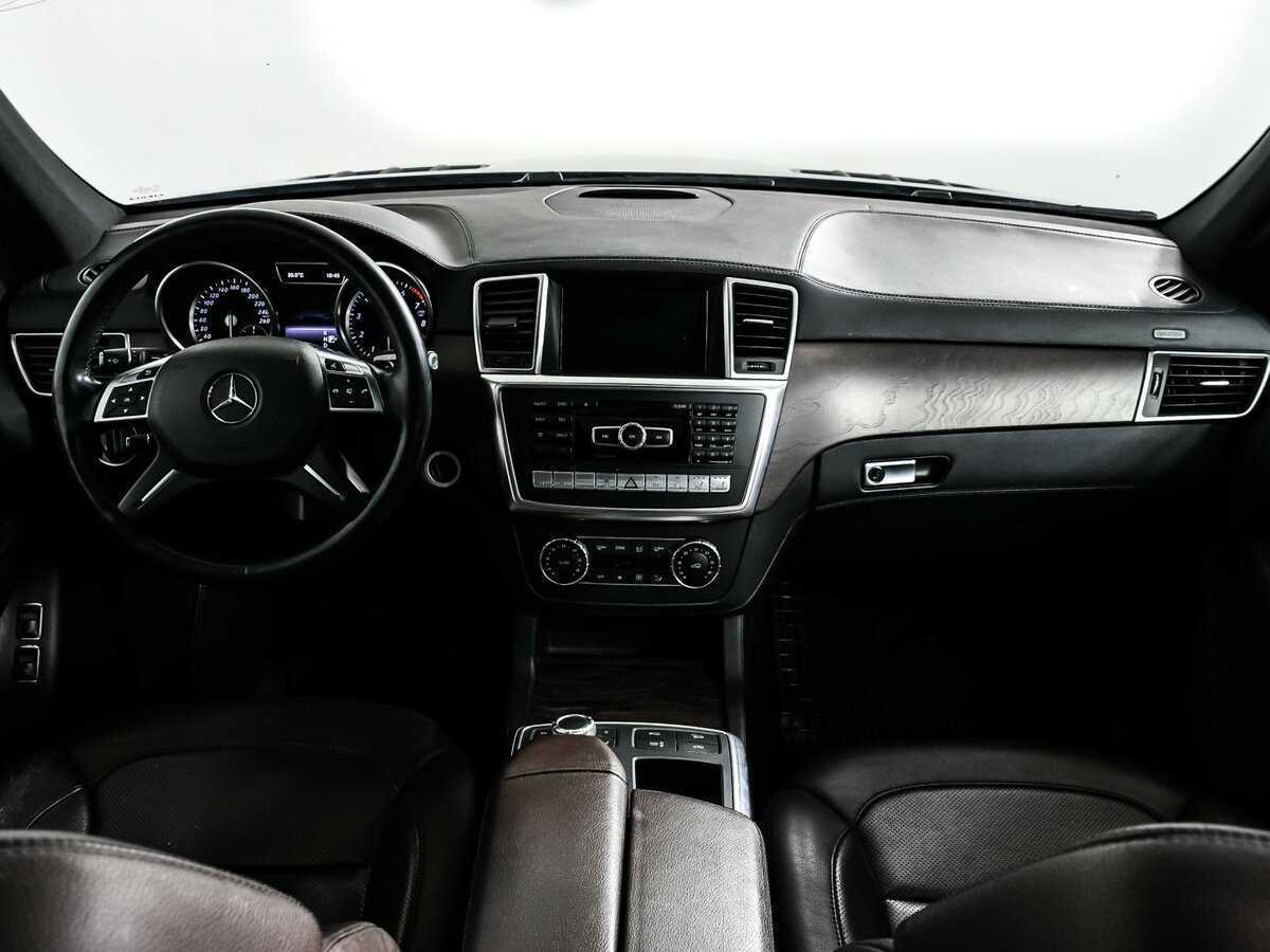 Mercedes-Benz GL-Класс с пробегом — 2014 год. Фото: #10