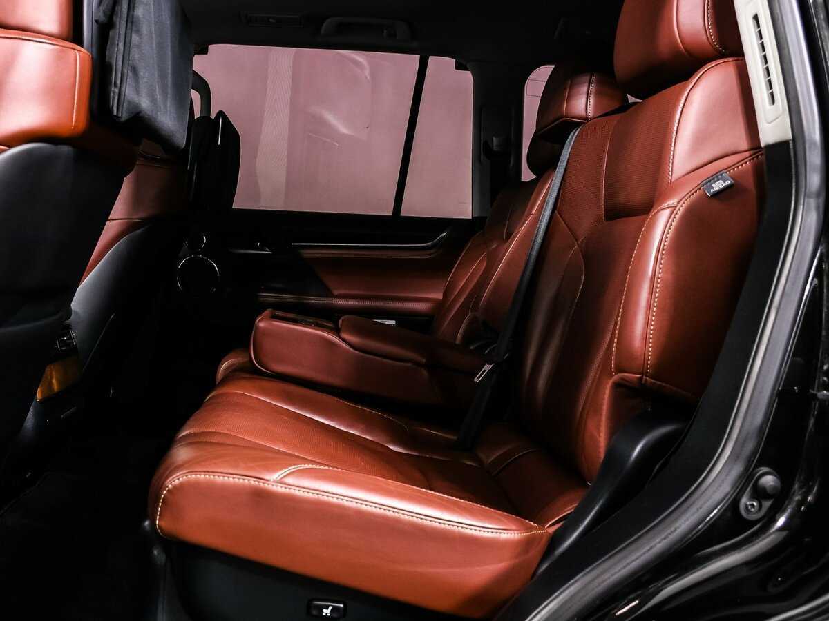 Lexus LX с пробегом — 2017 год. Фото: #11