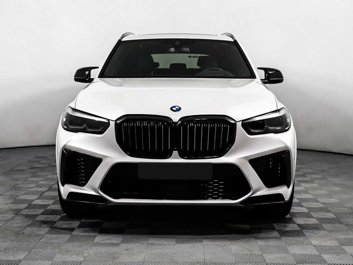 BMW X5 с пробегом — 2022 год. Фото: #1