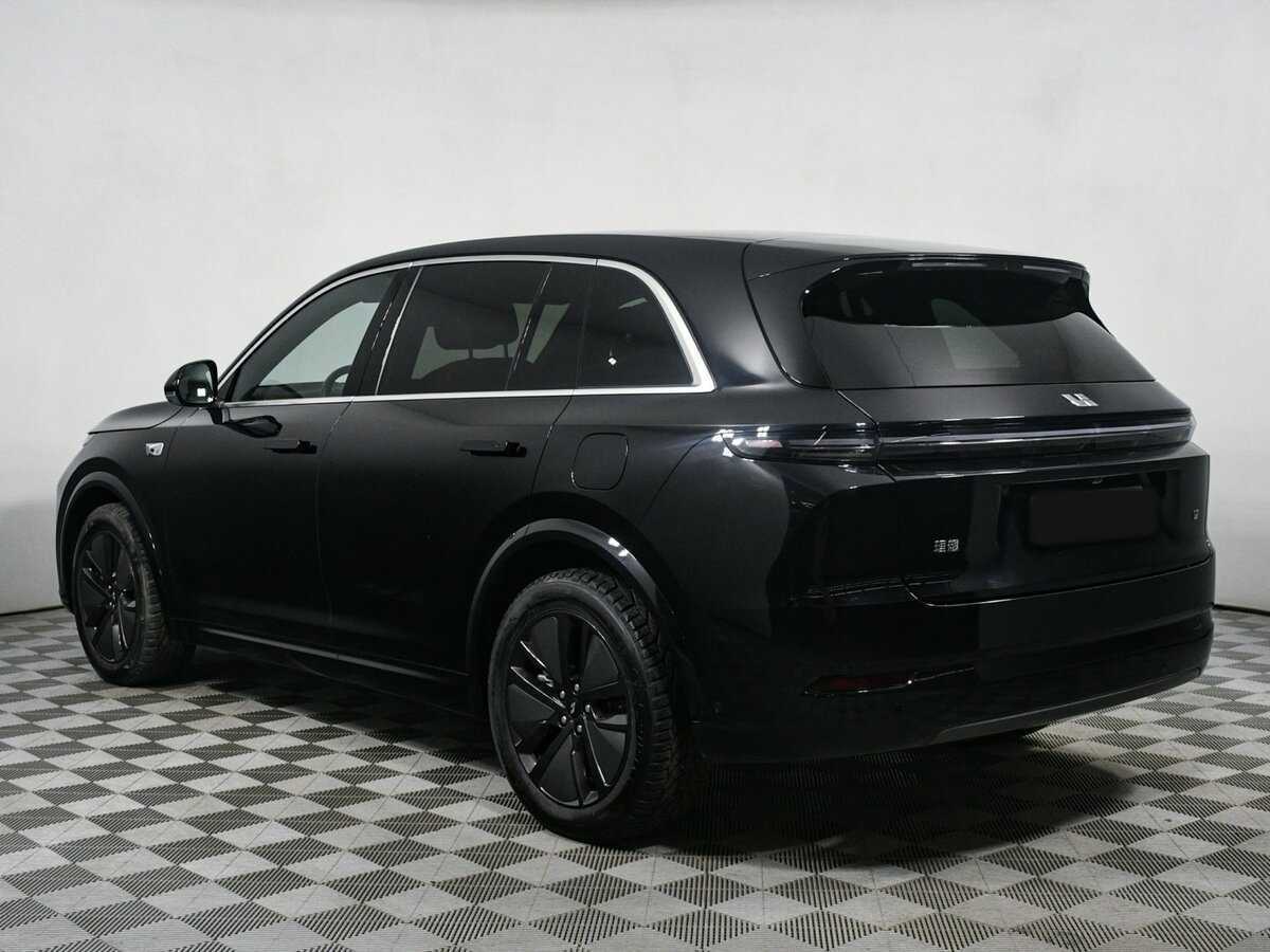 LiXiang L7 с пробегом — 2024 год. Фото: #5