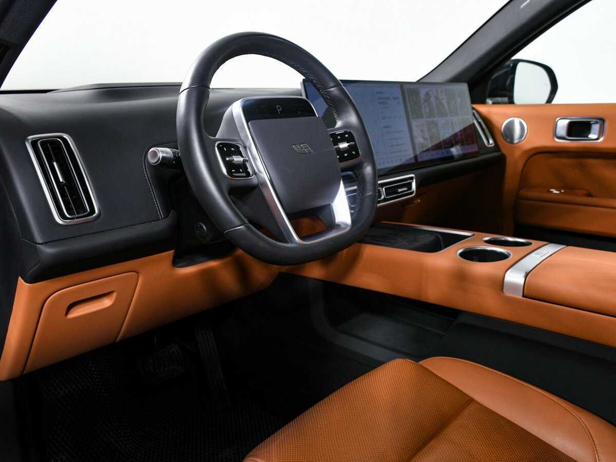 LiXiang L7 с пробегом — 2024 год. Фото: #8