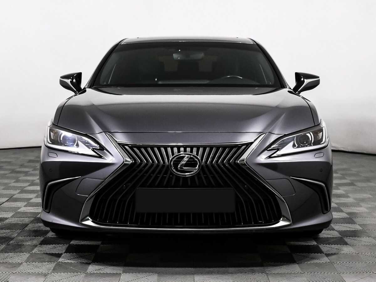 Lexus ES с пробегом — 2020 год. Фото: #1