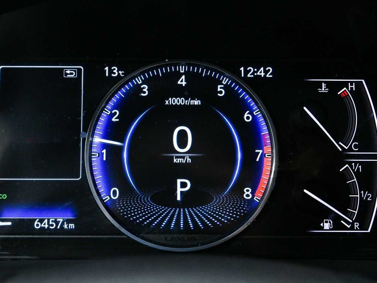 Lexus ES с пробегом — 2020 год. Фото: #9