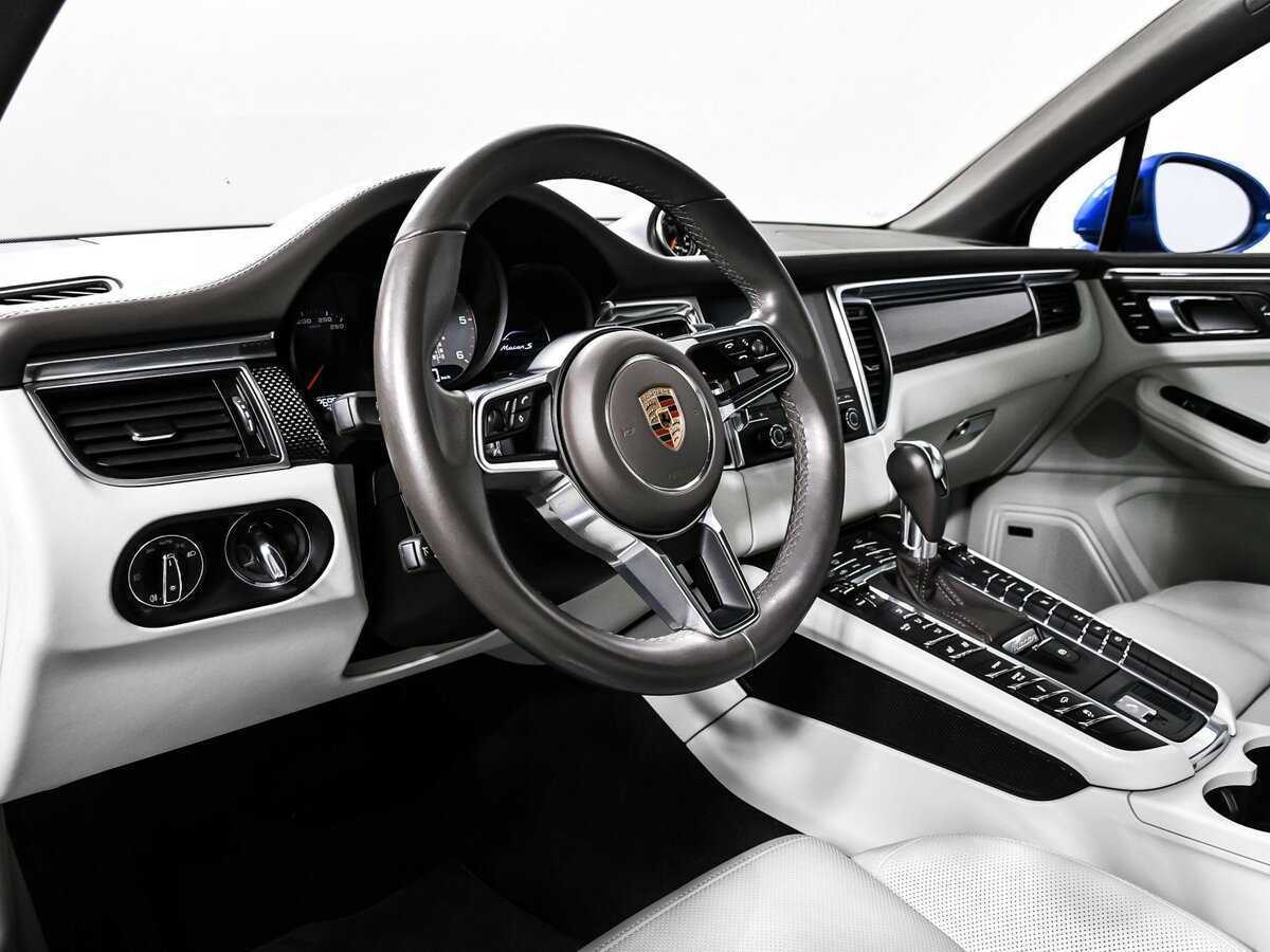 Porsche Macan с пробегом — 2017 год. Фото: #12