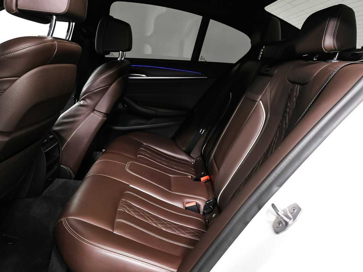 BMW 5 серии с пробегом — 2018 год. Фото: #12