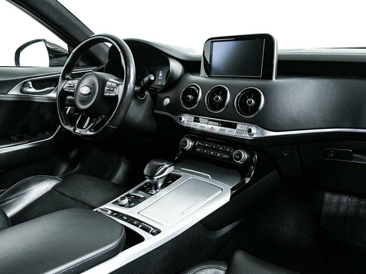 Kia Stinger с пробегом — 2018 год. Фото: #8