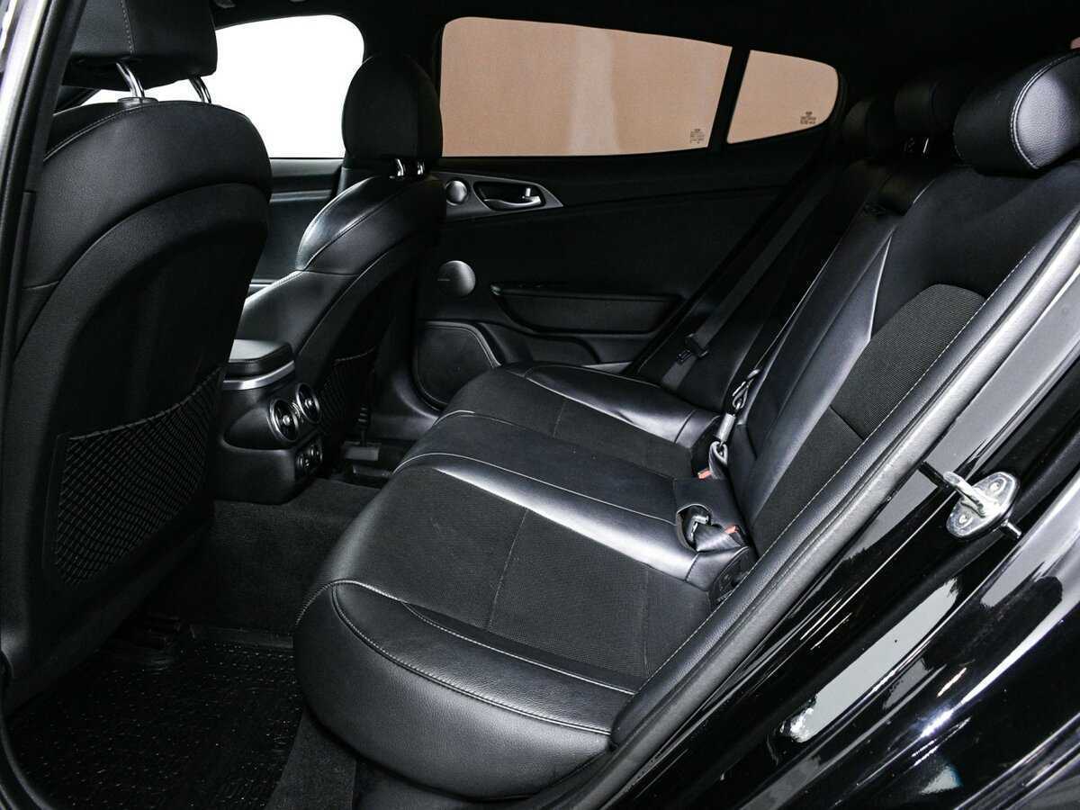 Kia Stinger с пробегом — 2018 год. Фото: #11
