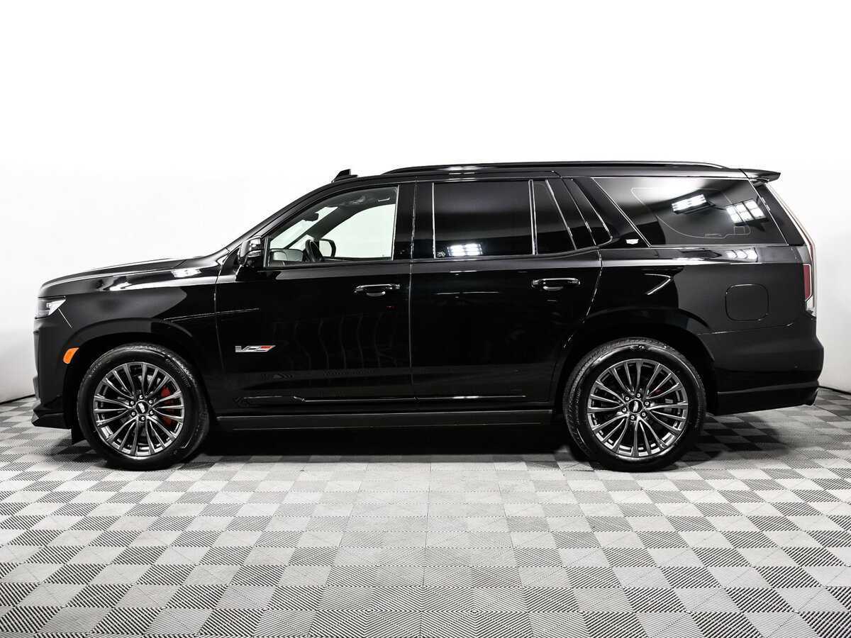 Cadillac Escalade-V с пробегом — 2022 год. Фото: #7