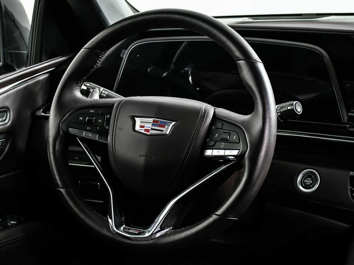 Cadillac Escalade-V с пробегом — 2022 год. Фото: #11