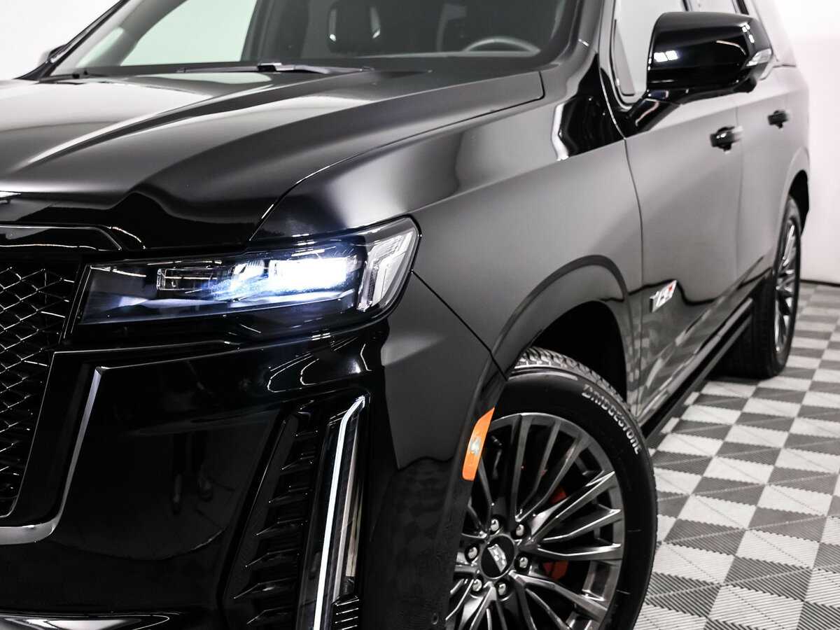 Cadillac Escalade-V с пробегом — 2022 год. Фото: #16