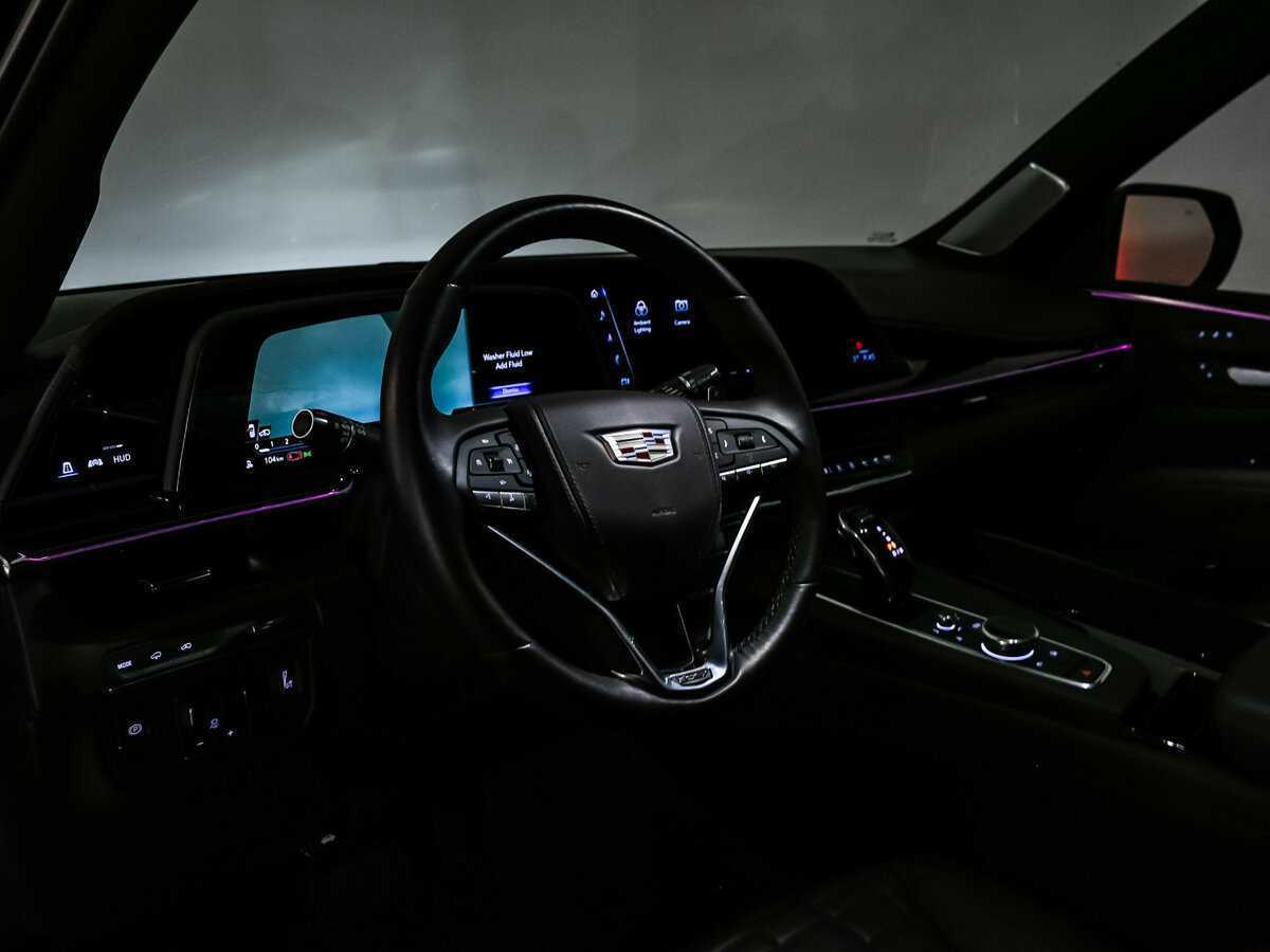 Cadillac Escalade-V с пробегом — 2022 год. Фото: #22