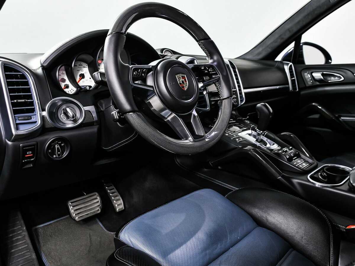 Porsche Cayenne с пробегом — 2015 год. Фото: #11