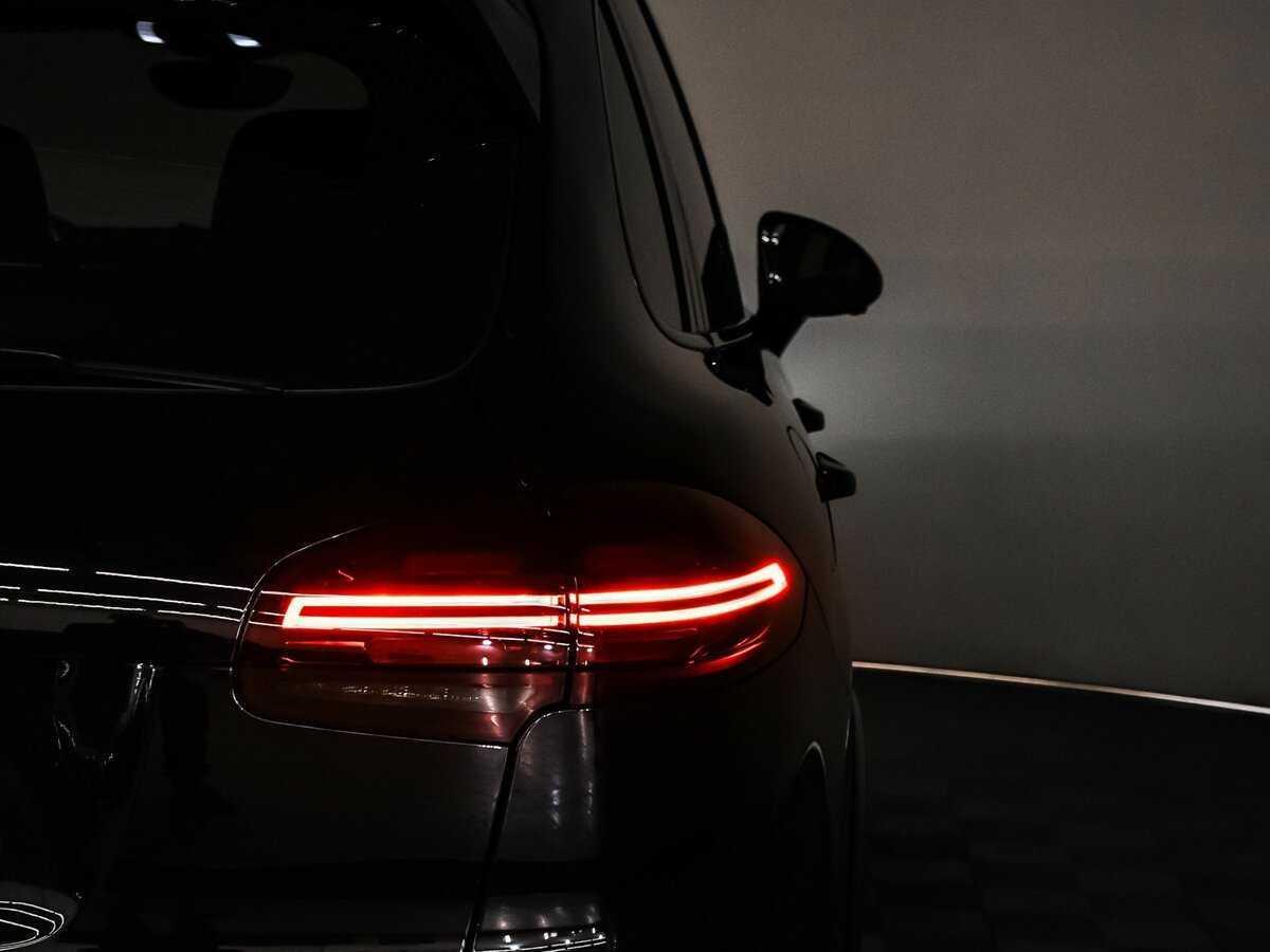 Porsche Cayenne с пробегом — 2015 год. Фото: #18