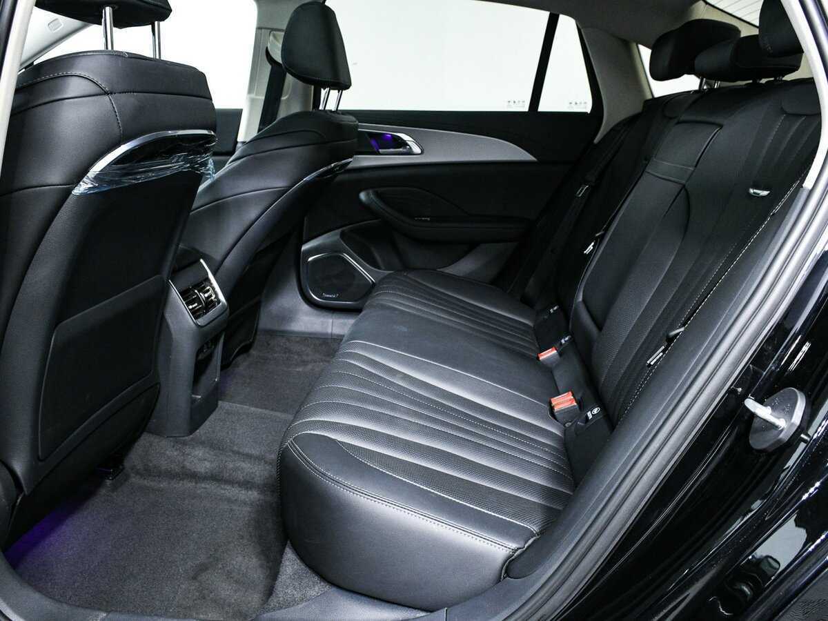 Hongqi H5 с пробегом — 2022 год. Фото: #11