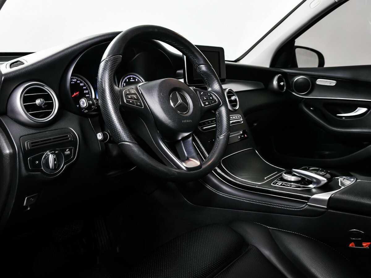 Mercedes-Benz GLC с пробегом — 2017 год. Фото: #11