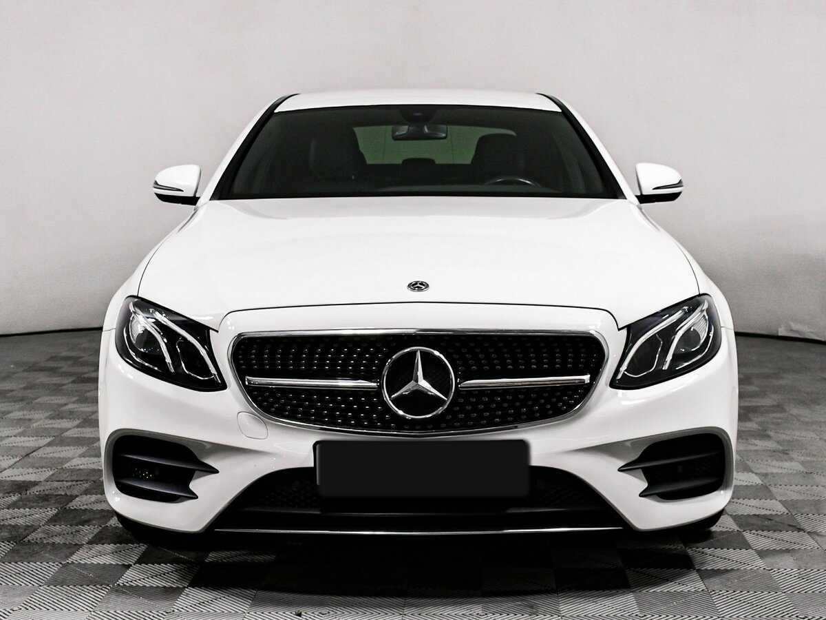 Mercedes-Benz E-Класс с пробегом — 2019 год. Фото: #1