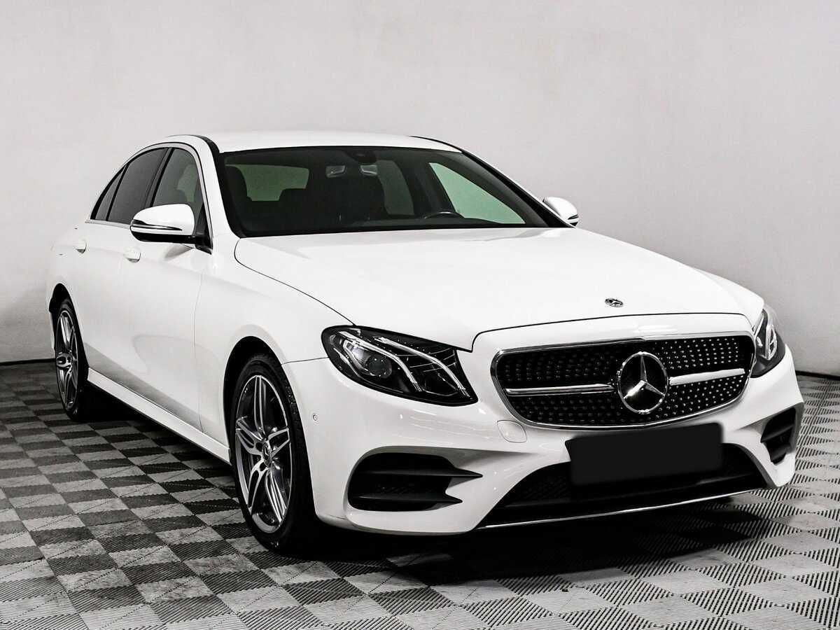 Mercedes-Benz E-Класс с пробегом — 2019 год. Фото: #2