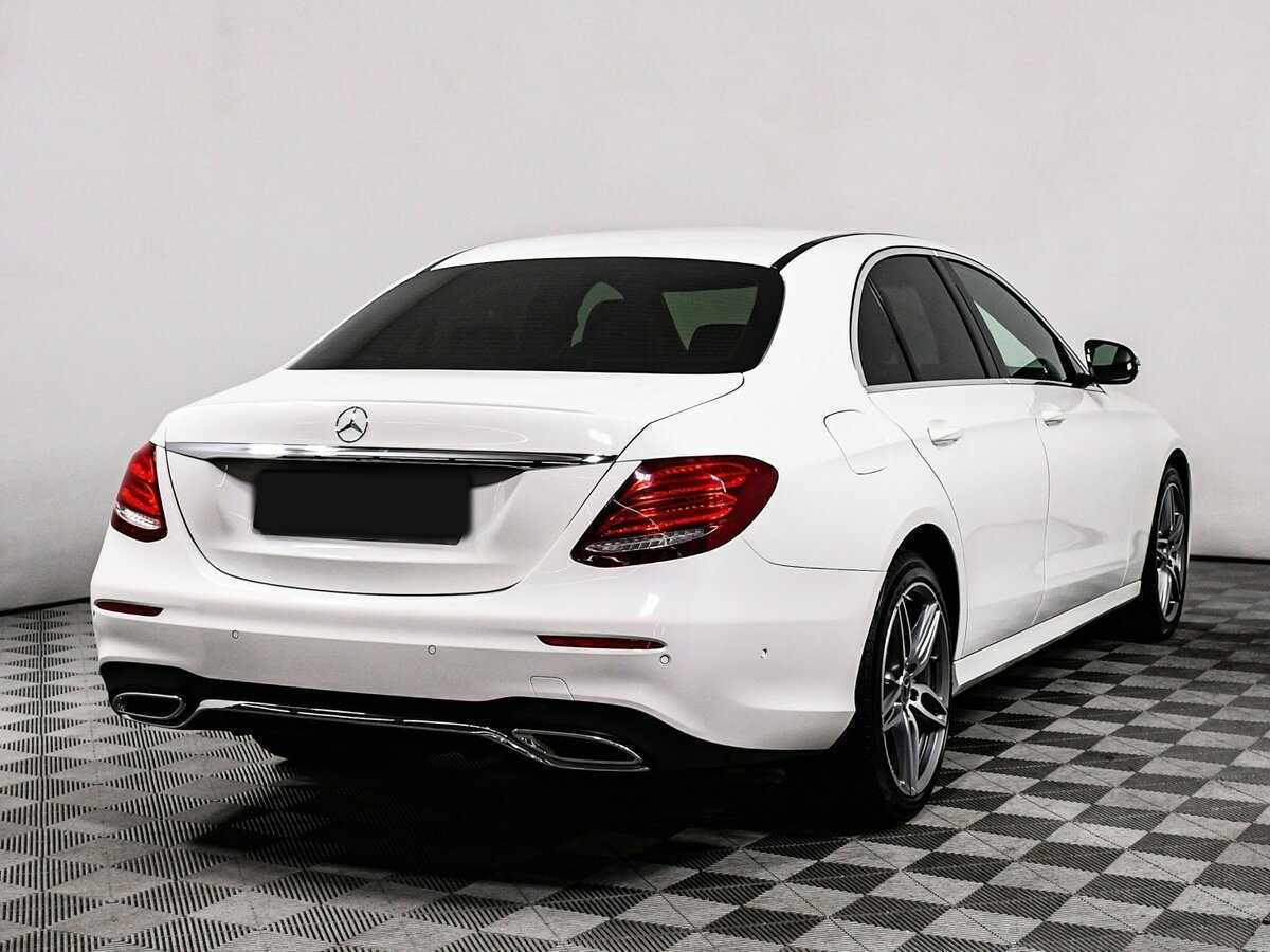 Mercedes-Benz E-Класс с пробегом — 2019 год. Фото: #3