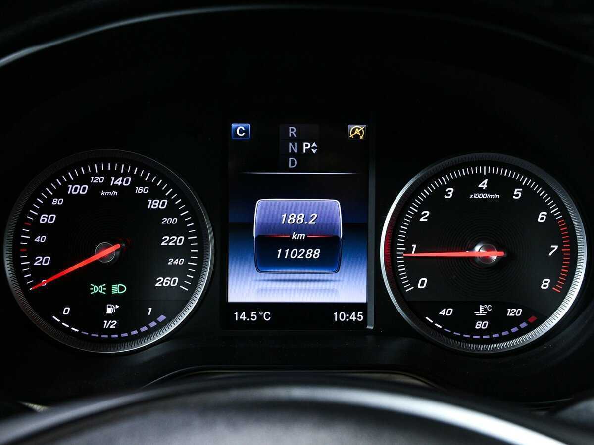 Mercedes-Benz GLC с пробегом — 2018 год. Фото: #9