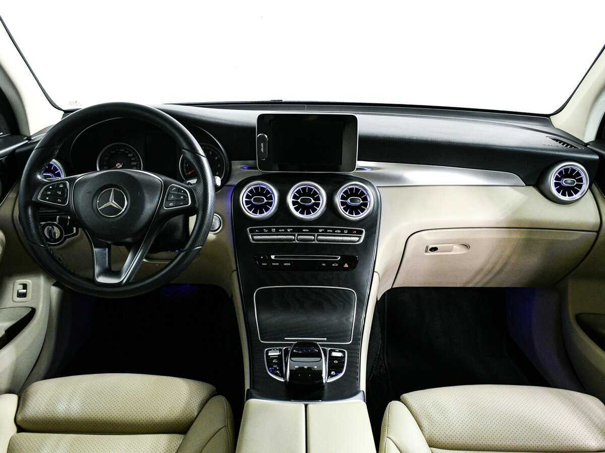 Mercedes-Benz GLC с пробегом — 2018 год. Фото: #10