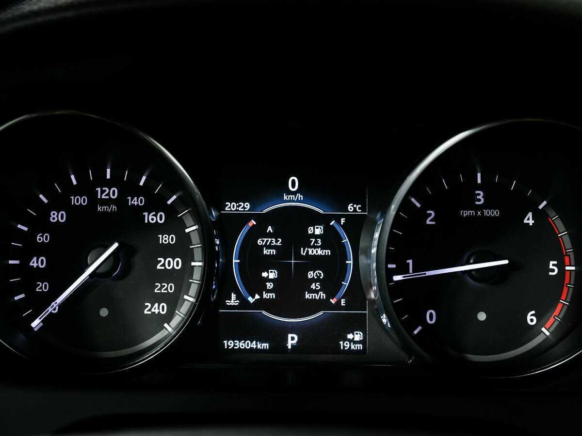 Land Rover Discovery Sport с пробегом — 2016 год. Фото: #7