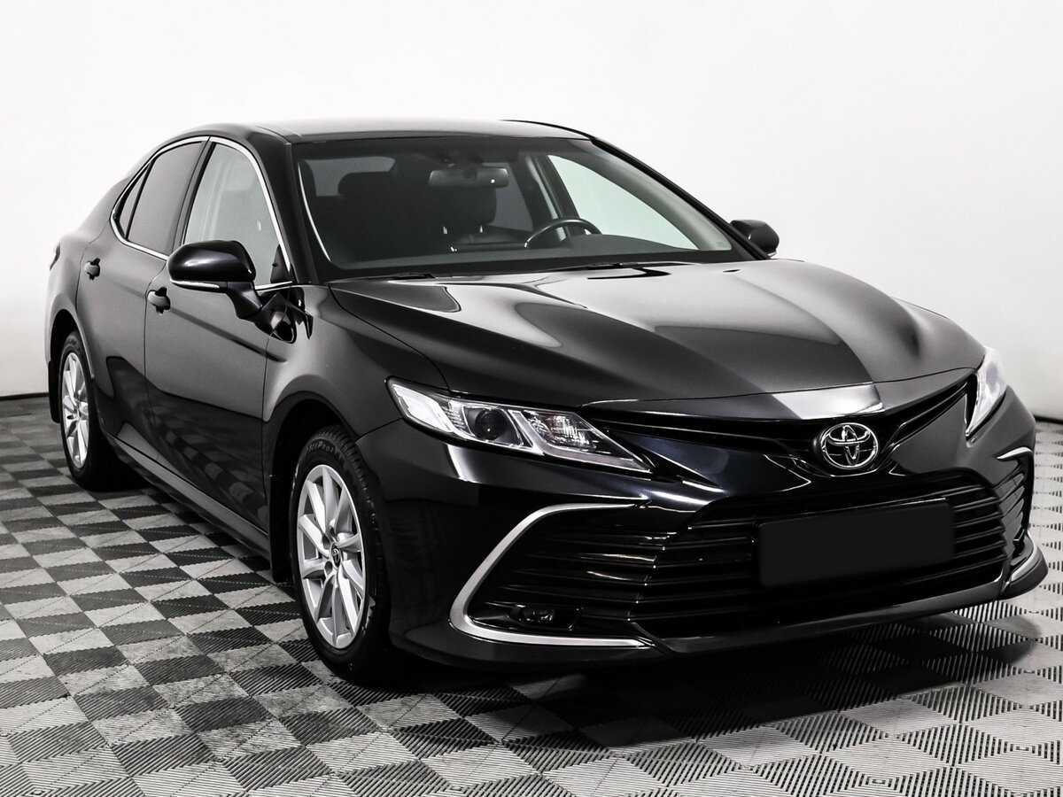 Toyota Camry с пробегом — 2022 год. Фото: #2