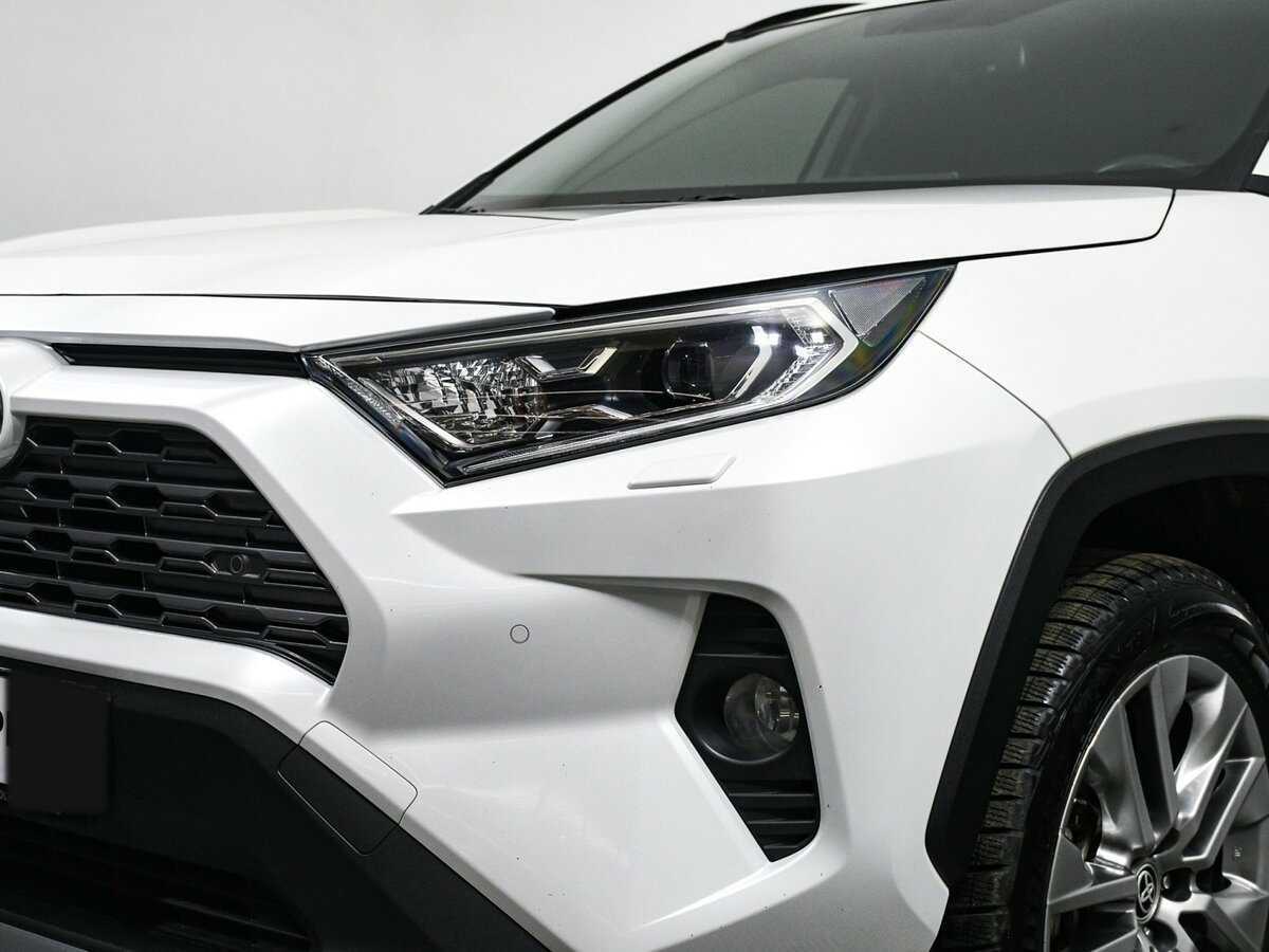Toyota RAV4 с пробегом — 2022 год. Фото: #12