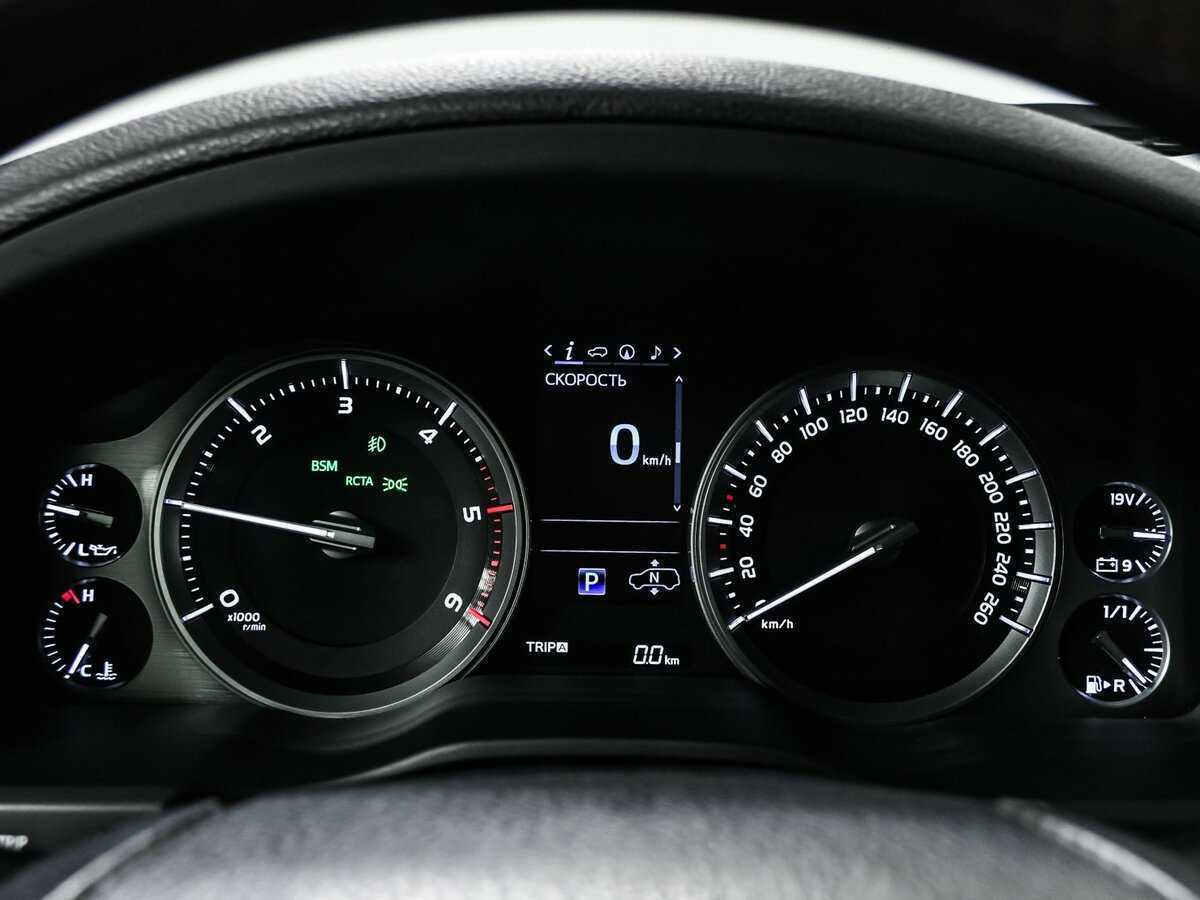Toyota Land Cruiser с пробегом — 2020 год. Фото: #9